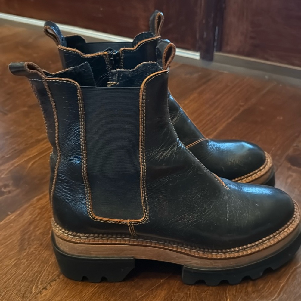 Free people Vance Chelsea boots size 39